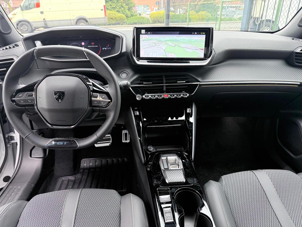 Peugeot 2008 2008 1.2 hybrid GT 145cv e-dcs6