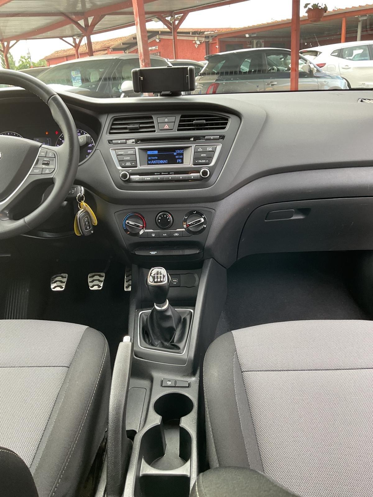 Hyundai i20 1.4 CRDi 5p. Active X-Possible-E6