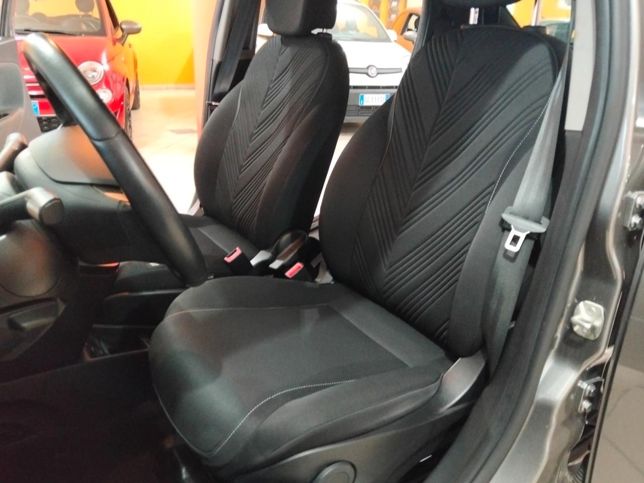 Lancia Ypsilon 1.0 FireFly 5 porte S&S Hybrid Ecochic Gold