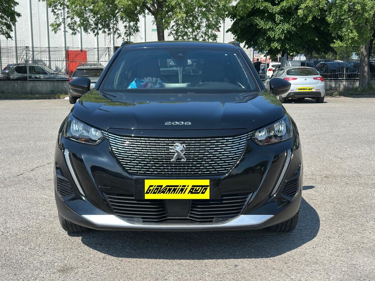 Peugeot 2008 1.2 Benz. EAT8 Allure (Garanzia 24 Mesi)