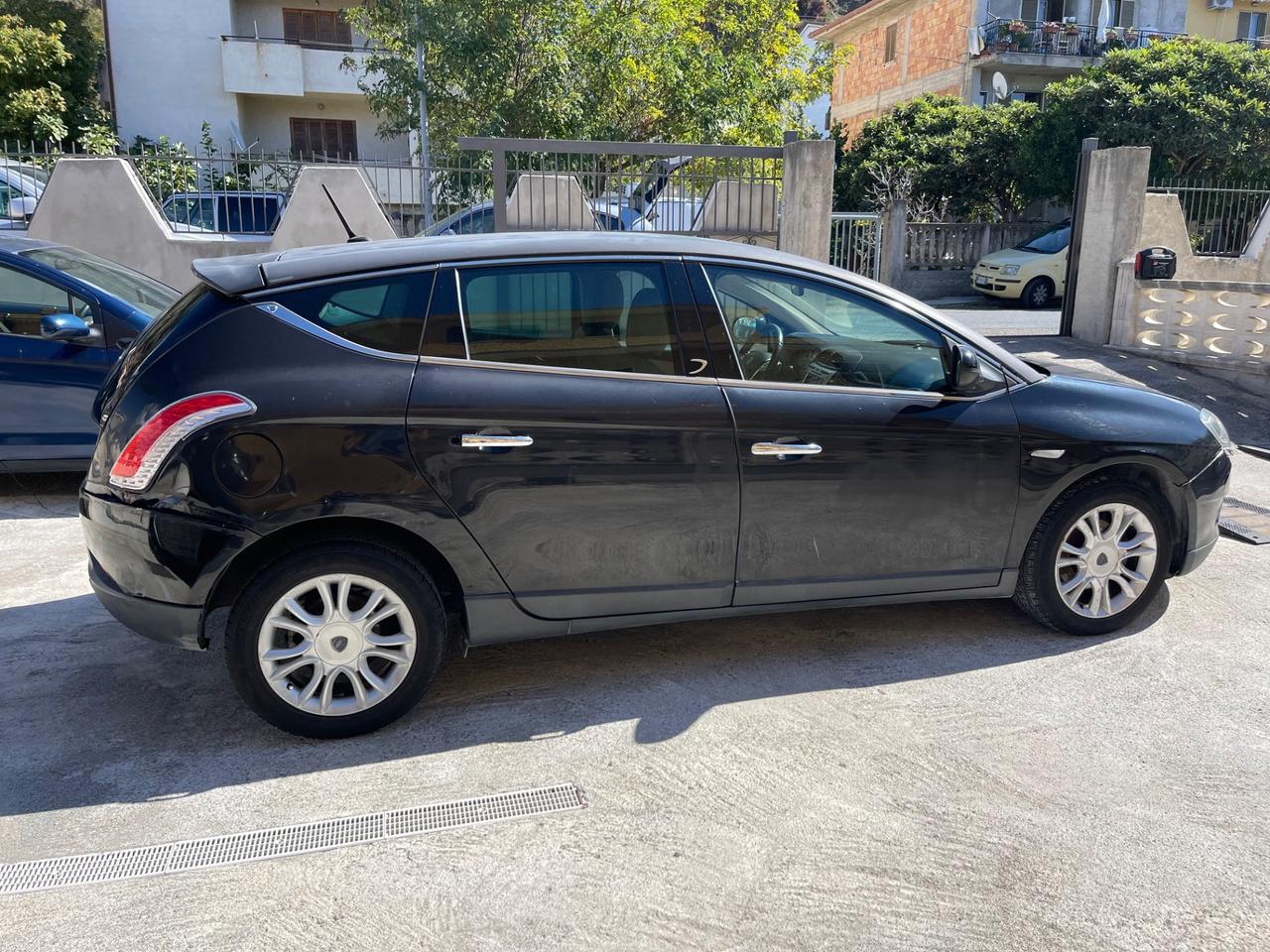 Lancia Delta 1.6 MJT DPF Selectronic Platinum