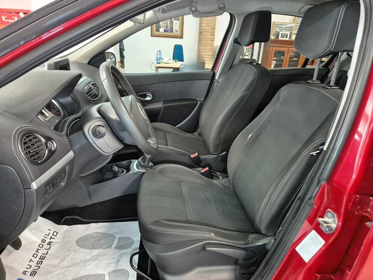 Renault Clio 1.2 16V 5 porte Dynamique