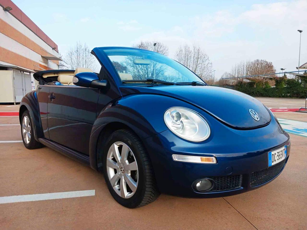 Volkswagen New Beetle CABRIOLET