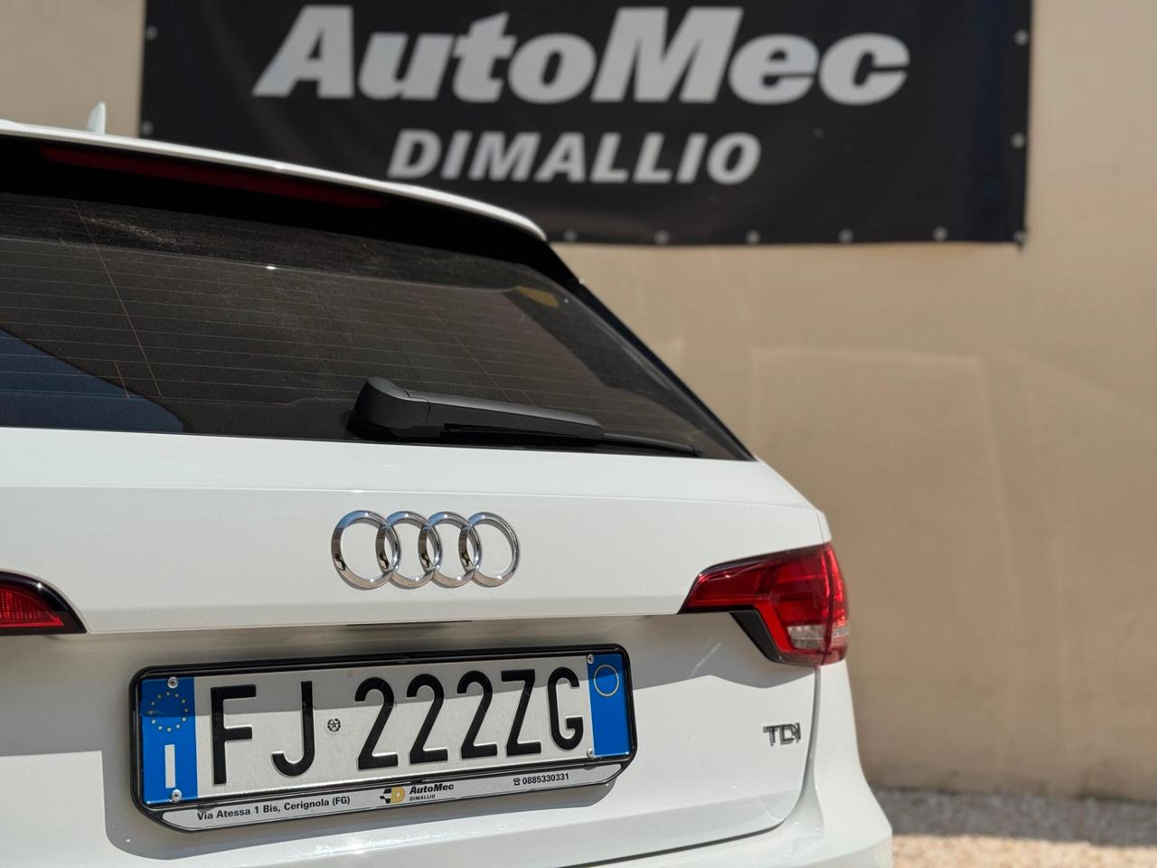 Audi A4 Avant 2.0 TDI 122 CV S tronic S line edition
