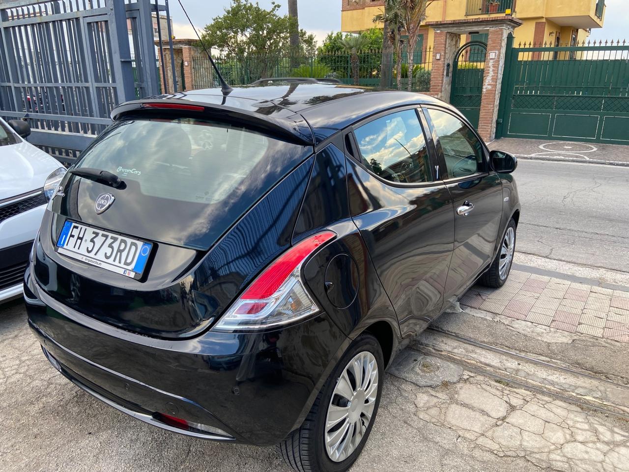 Lancia Ypsilon 1.2 69 CV 5 porte GPL Ecochic Mya