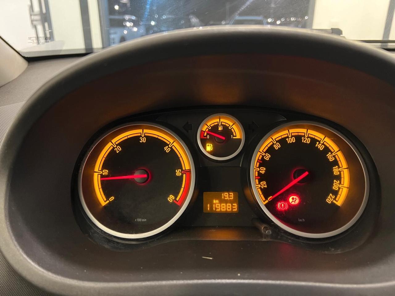 Opel Corsa 1.3 CDTI 75CV 5porte Cosmo 2010