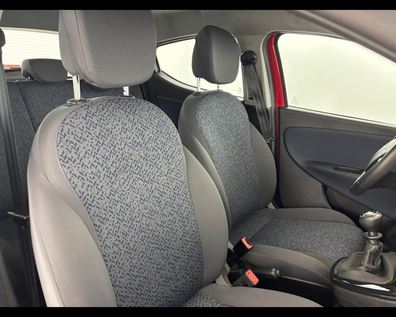 LANCIA Ypsilon 1.0 firefly hybrid Gold s&s 70cv 5p.ti