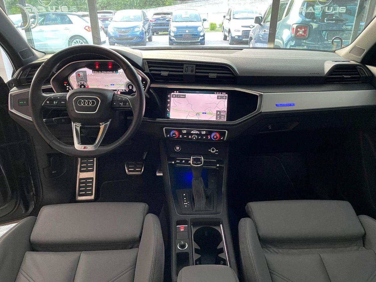 AUDI - Q3 - SPB 40 TDI quattro S tr. Ident. Black