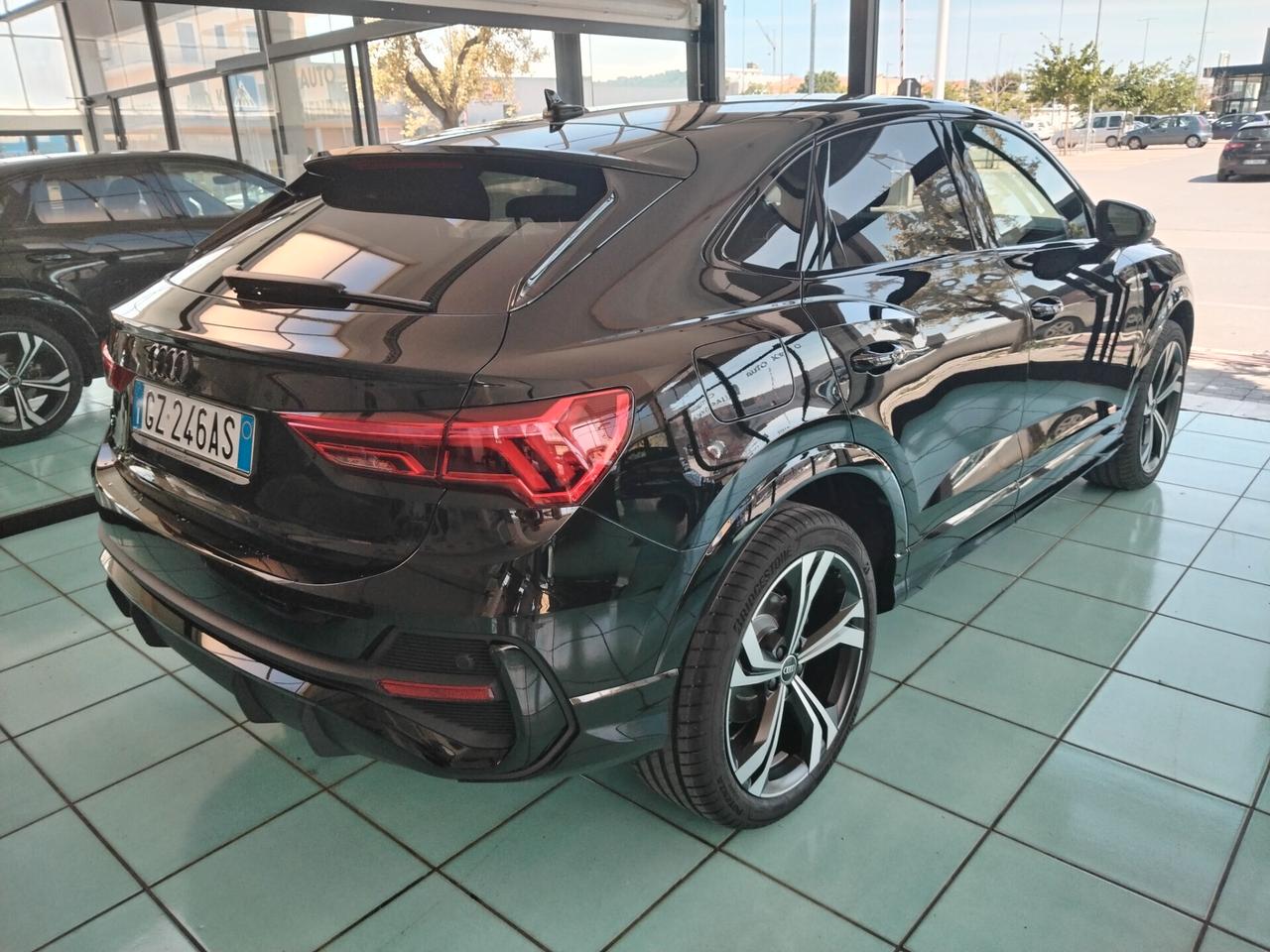 Audi Q3 SPB 35 TDI S tronic S line Black Pack