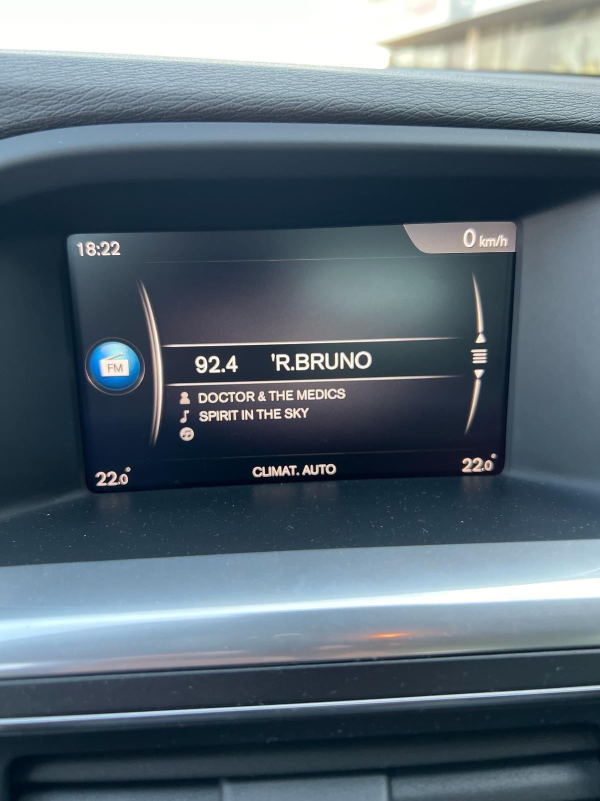 VOLVO V 60 SW 2.0 DIESEL ANNO 2018