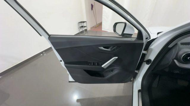 AUDI Q2 35 TFSI S tronic Business Advanced