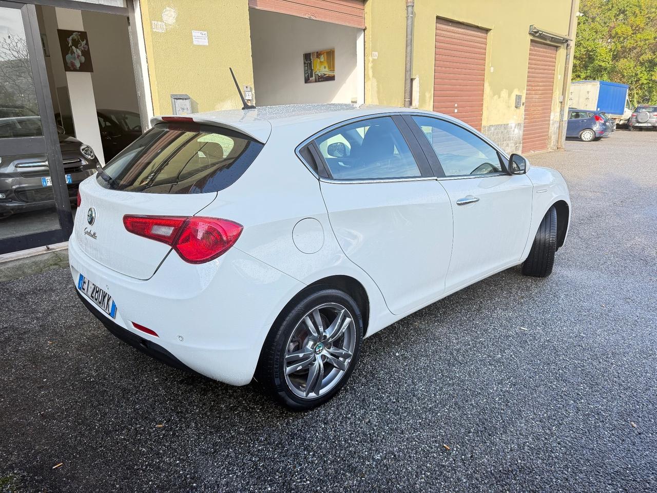 Alfa Romeo Giulietta 1.6 JTDm-2 105 CV Exclusive