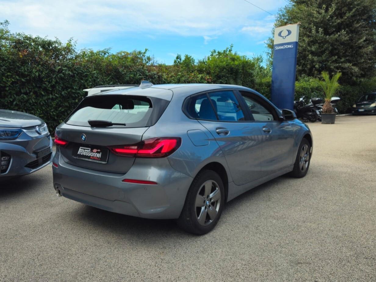 Bmw 116 116d 5p. Business Advantage