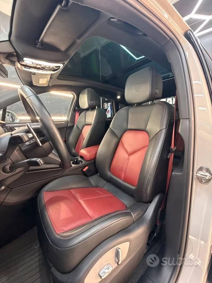 Porsche Macan 2.0-fuoristrada/Suv 5 porte