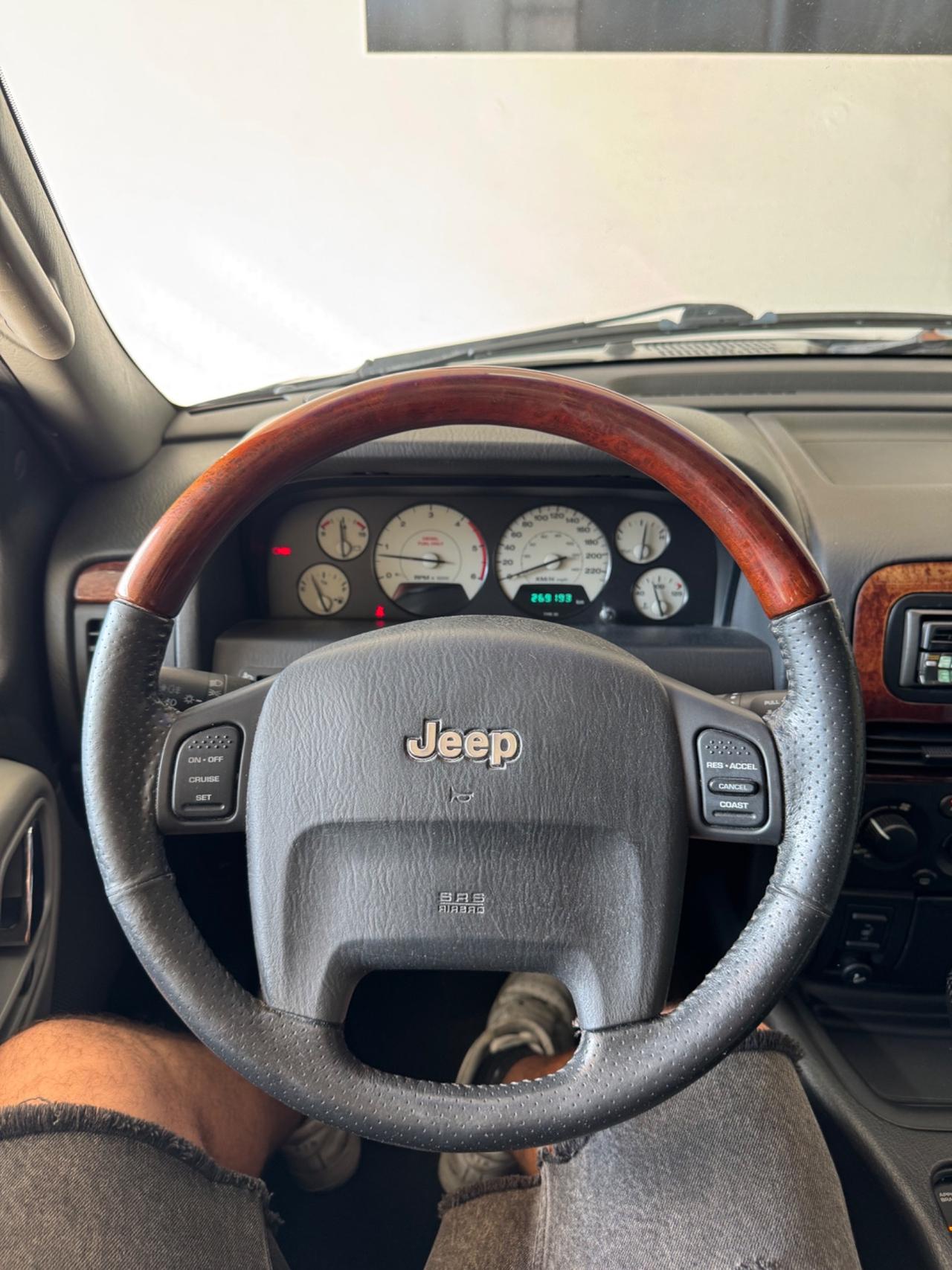 Jeep Grand Cherokee 2.7 CRD cat Overland