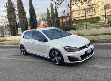 VW Golf 7 GTI 2.0 TSI 220cv DSG con Turbo IS38 Bianco Perla