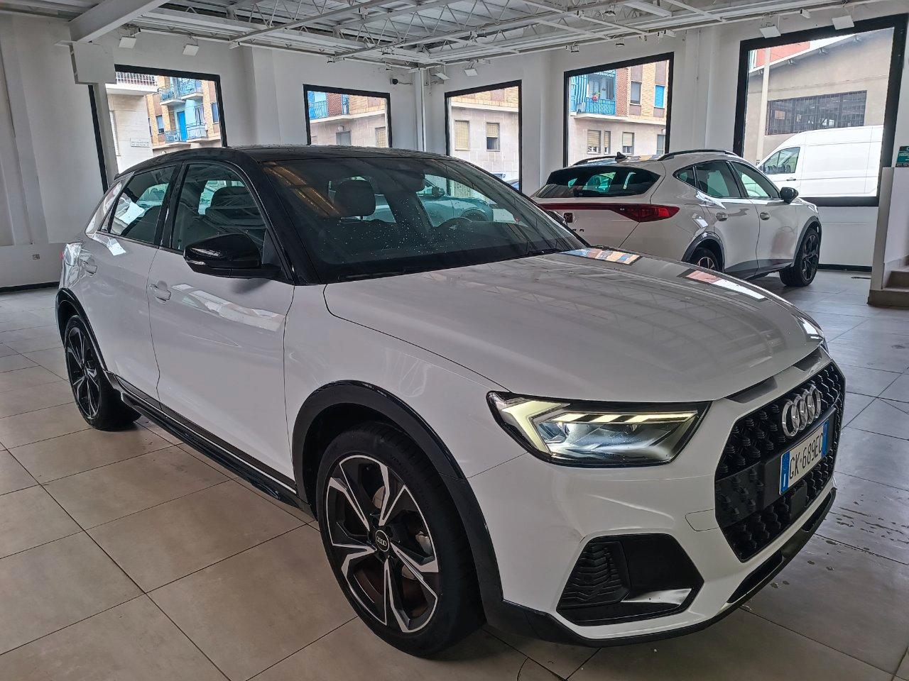 Audi A1 Allstreet 30 1.0 tfsi Identity Contrast 110cv