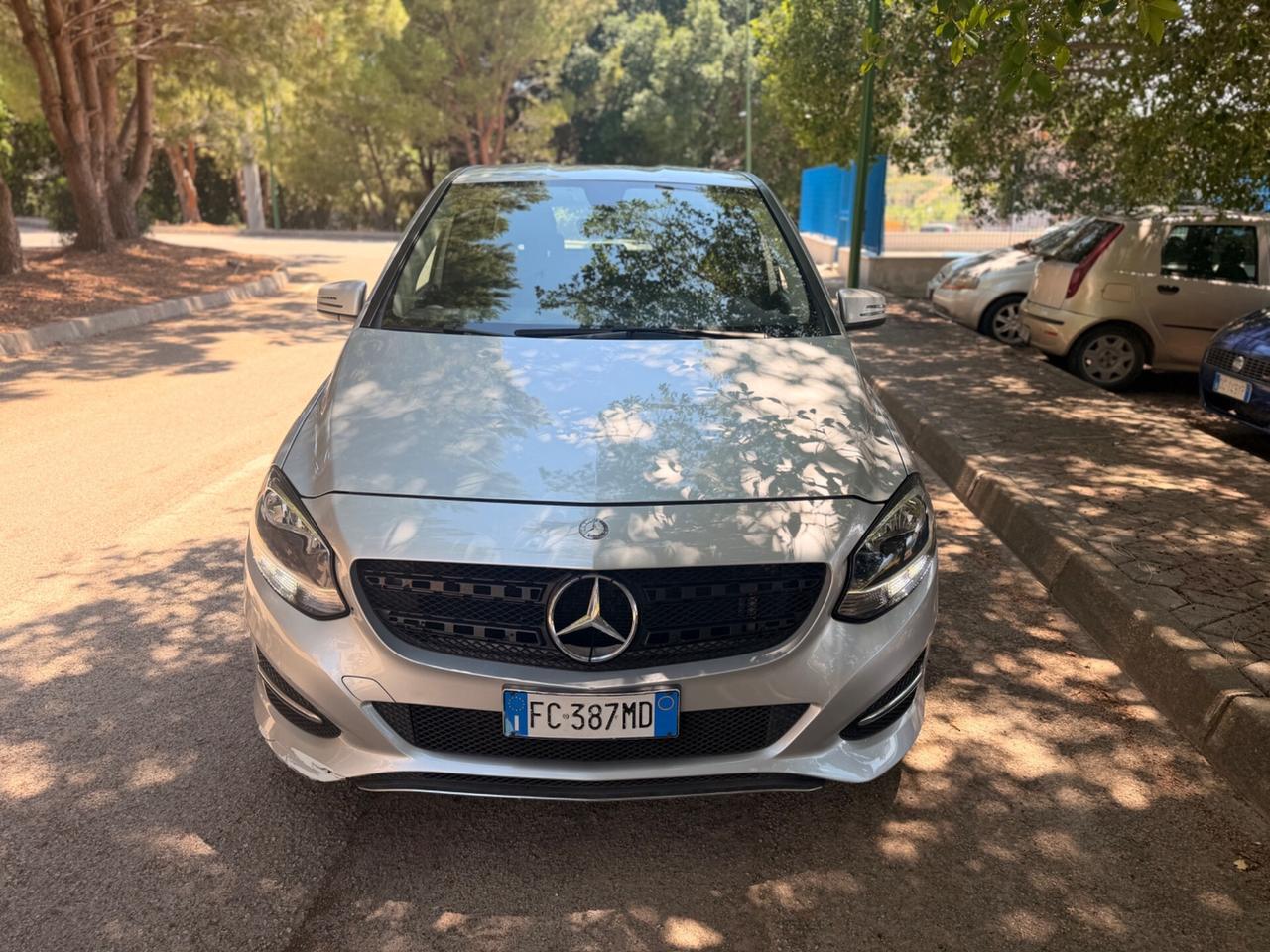 Mercedes-benz B 180 d Premium