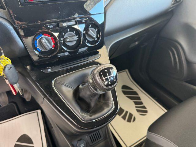 LANCIA Ypsilon 1.2 69 CV 5 porte Platinum