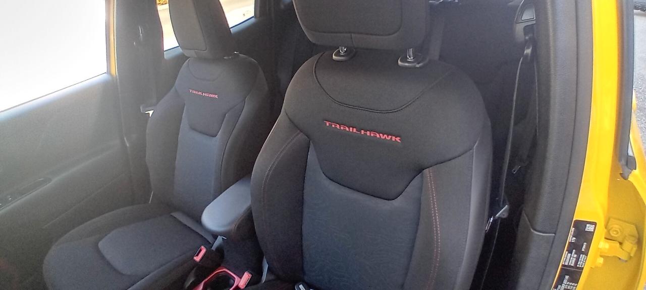 Jeep Renegade 2.0 Mjt 170CV 4WD Active Drive Low Trailhawk