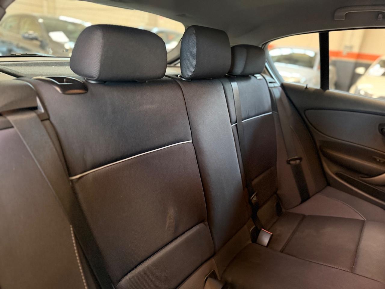 Bmw 116 116d 2.0 116CV cat 5 porte Attiva NEOPATENTATI