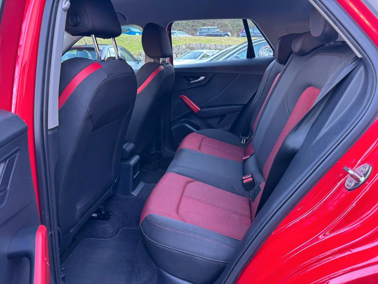 Audi Q2 30 TDI 116CV Business Design GARANZIA 1 ANNO