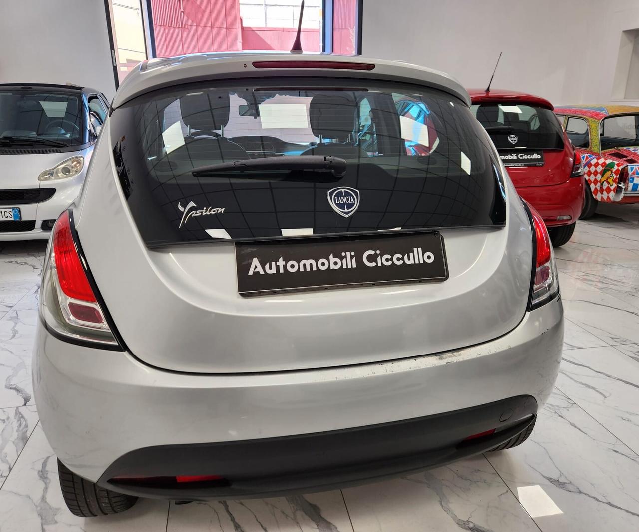 Lancia Ypsilon BENZ/METANO 85CV