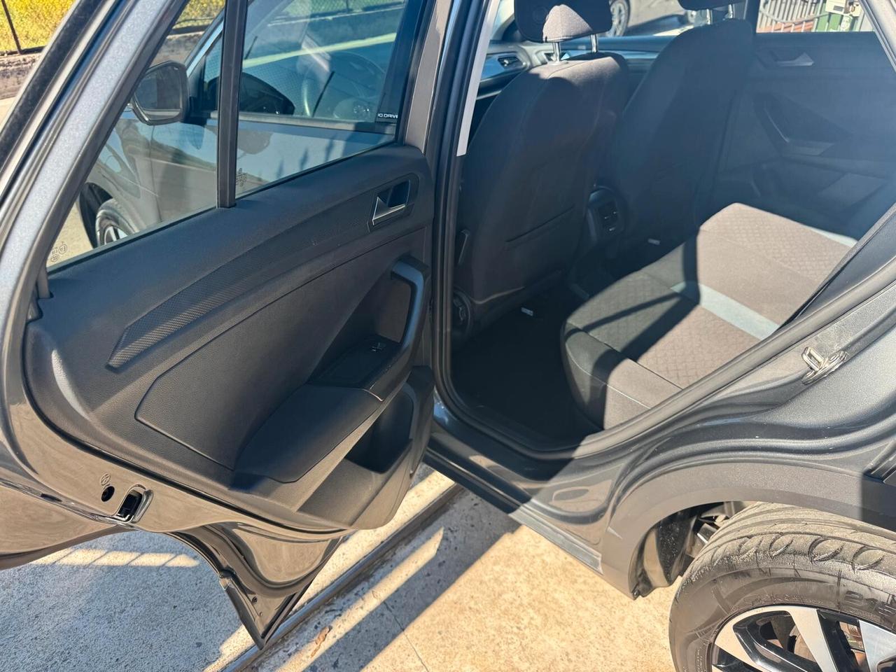 Volkswagen T-Roc 1.6 TDI Full Optional