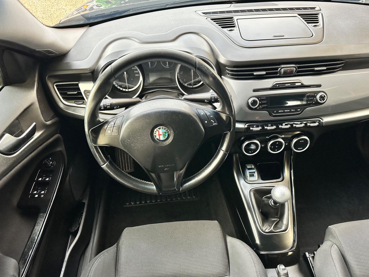 Alfa Romeo Giulietta 1.6 JTDm-2 105 CV Distinctive