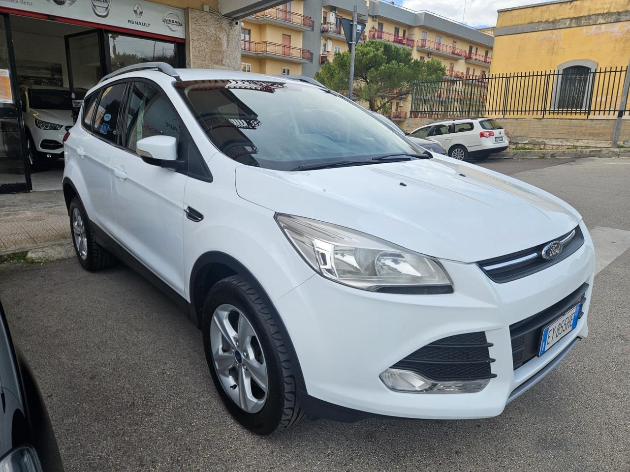 Ford Kuga 2WD 2.0 88kw 120cv FULL