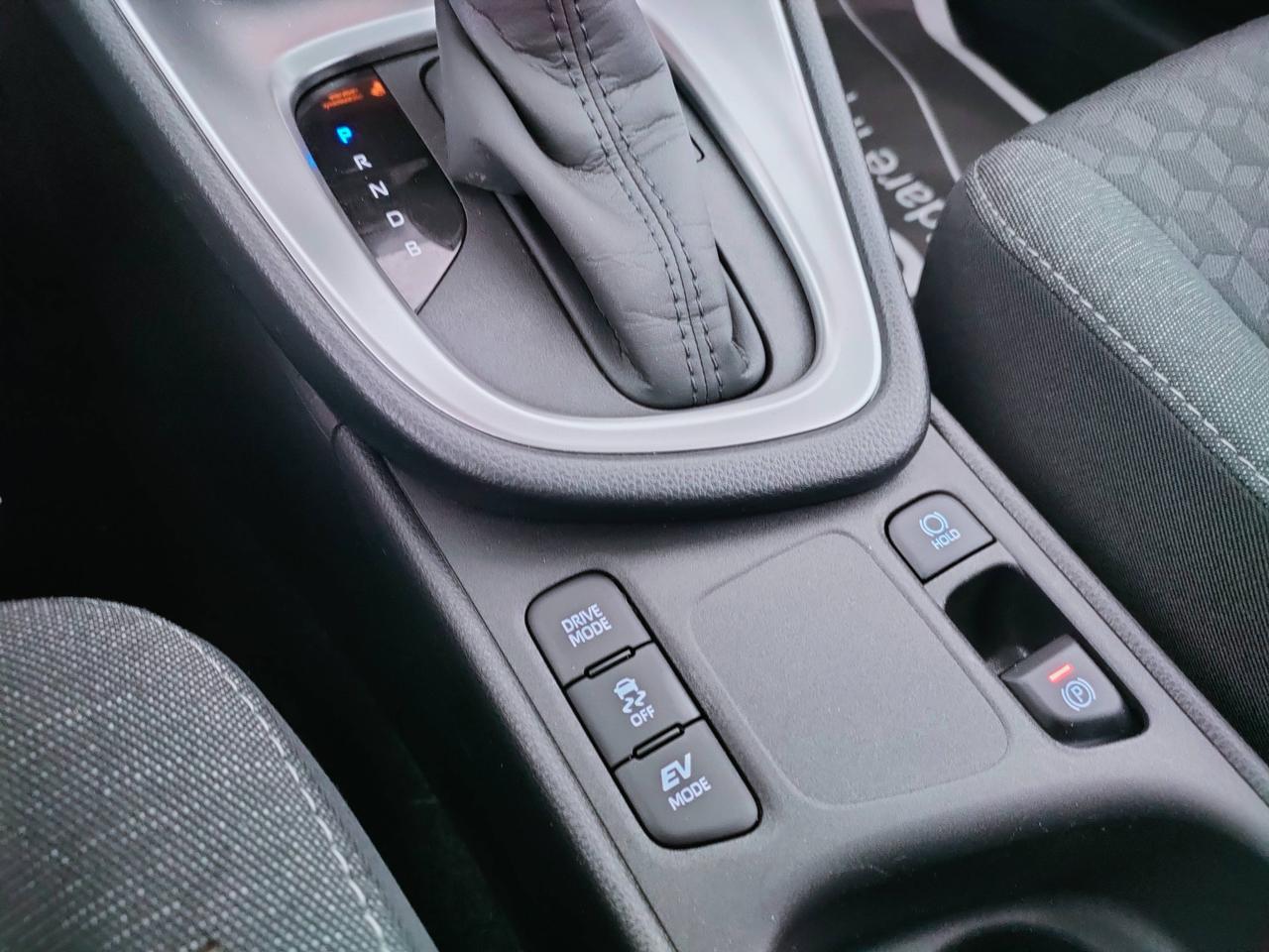 TOYOTA Yaris IV 2020 - Yaris 1.5h Active