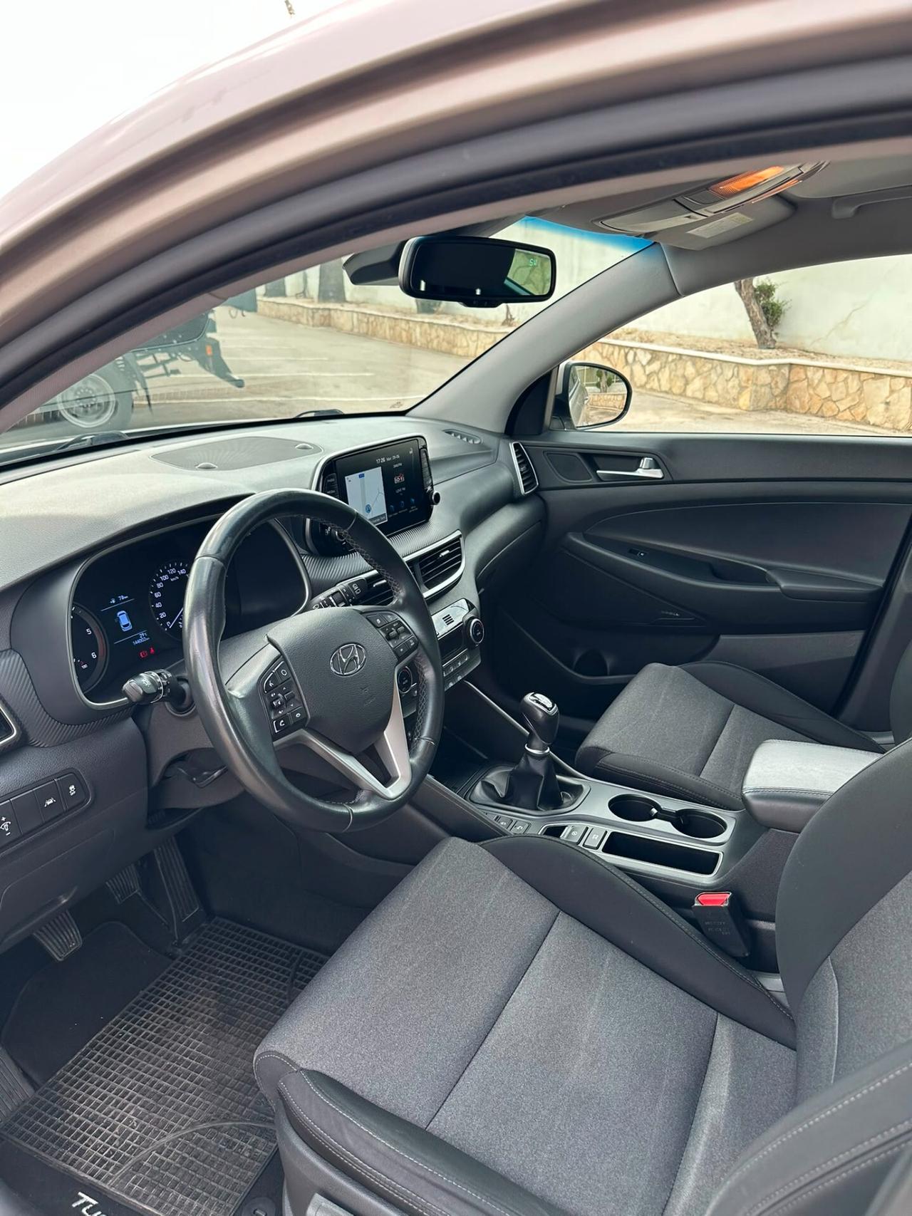 HYUNDAI TUCSON 1.6 CRDi Exellence