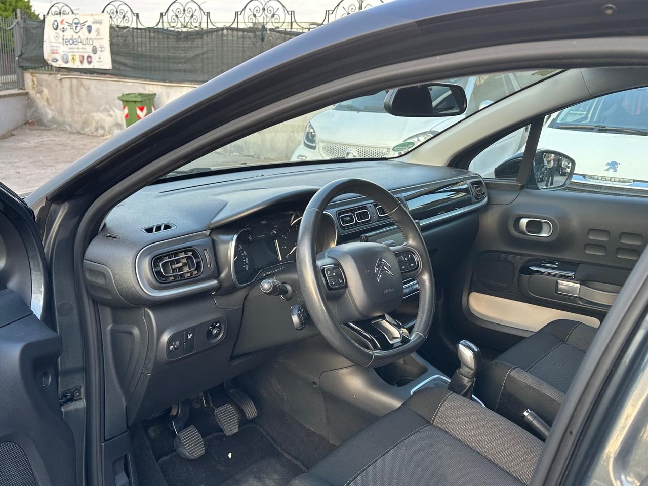 Citroen C3 PureTech 1.2 Benzina 82cv Shine Anno 2017