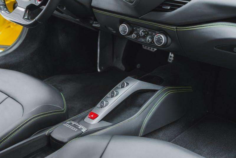 Ferrari 488 GTB 488 Coupe 3.9 GTB dct