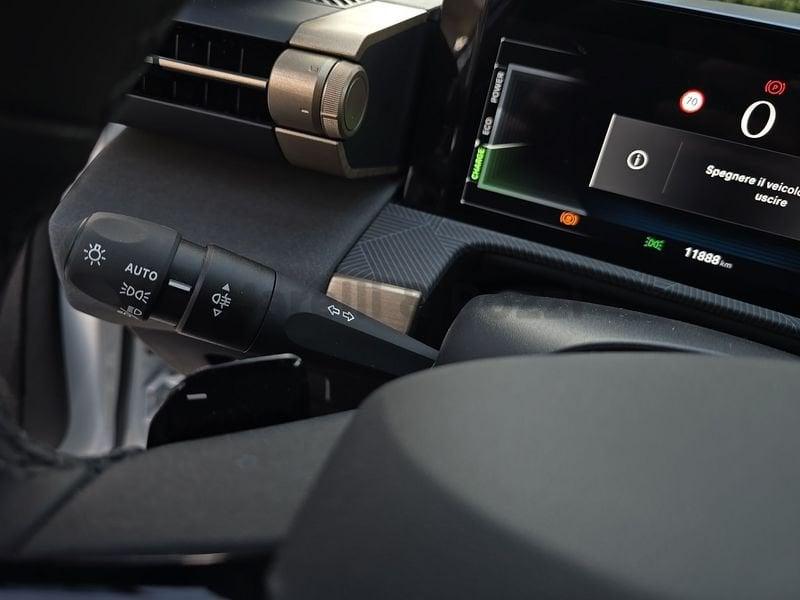 Lancia Ypsilon Ypsilon Hybrid e-DCT LX