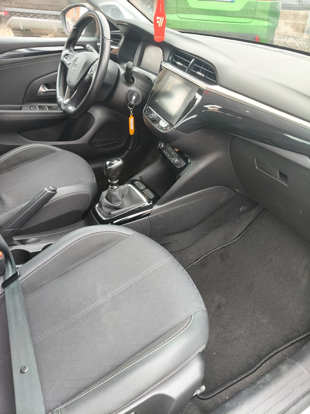 Opel Corsa 1.2 Blitz Edition