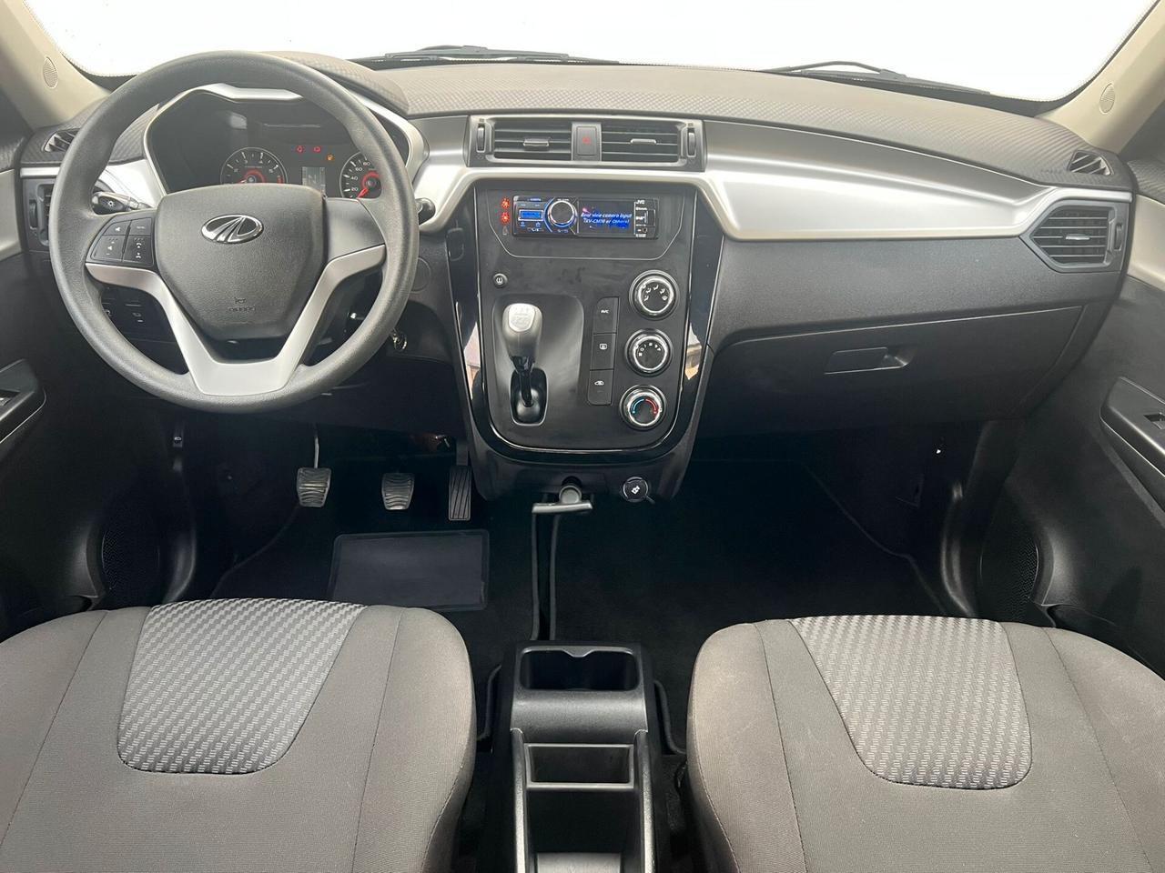 MAHINDRA KUV100 1.2 VVT K6+ 2025!!!