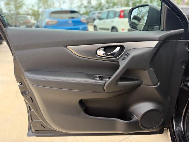 NISSAN Qashqai 1.5 dCi N-Connecta GARANZIA
