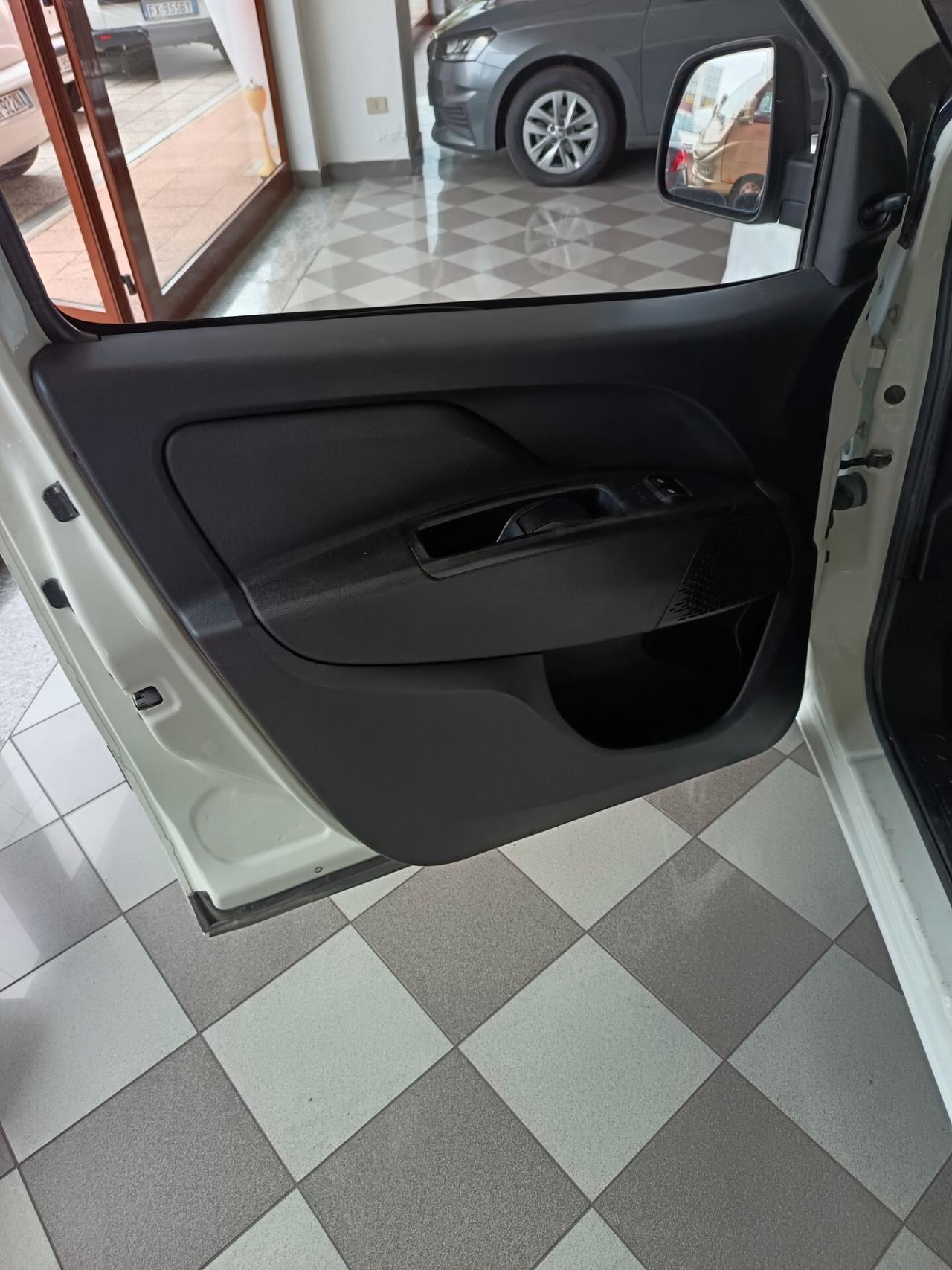 Fiat Doblo Doblò 1.3 MJT PC Combi N1