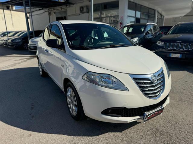 LANCIA Ypsilon 1.2 69 CV 5 porte GPL Ecochic Gold