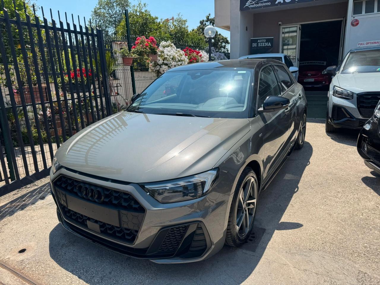 Audi A1 allstreet 30 TFSI Identity Contrast