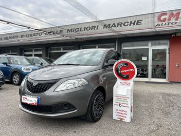 Lancia Ypsilon 1.0 firefly hybrid Silver Plus s&s 70cv
