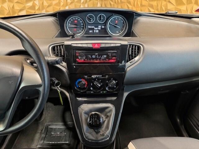 Lancia Ypsilon 1.2 69 CV 5 porte Gold