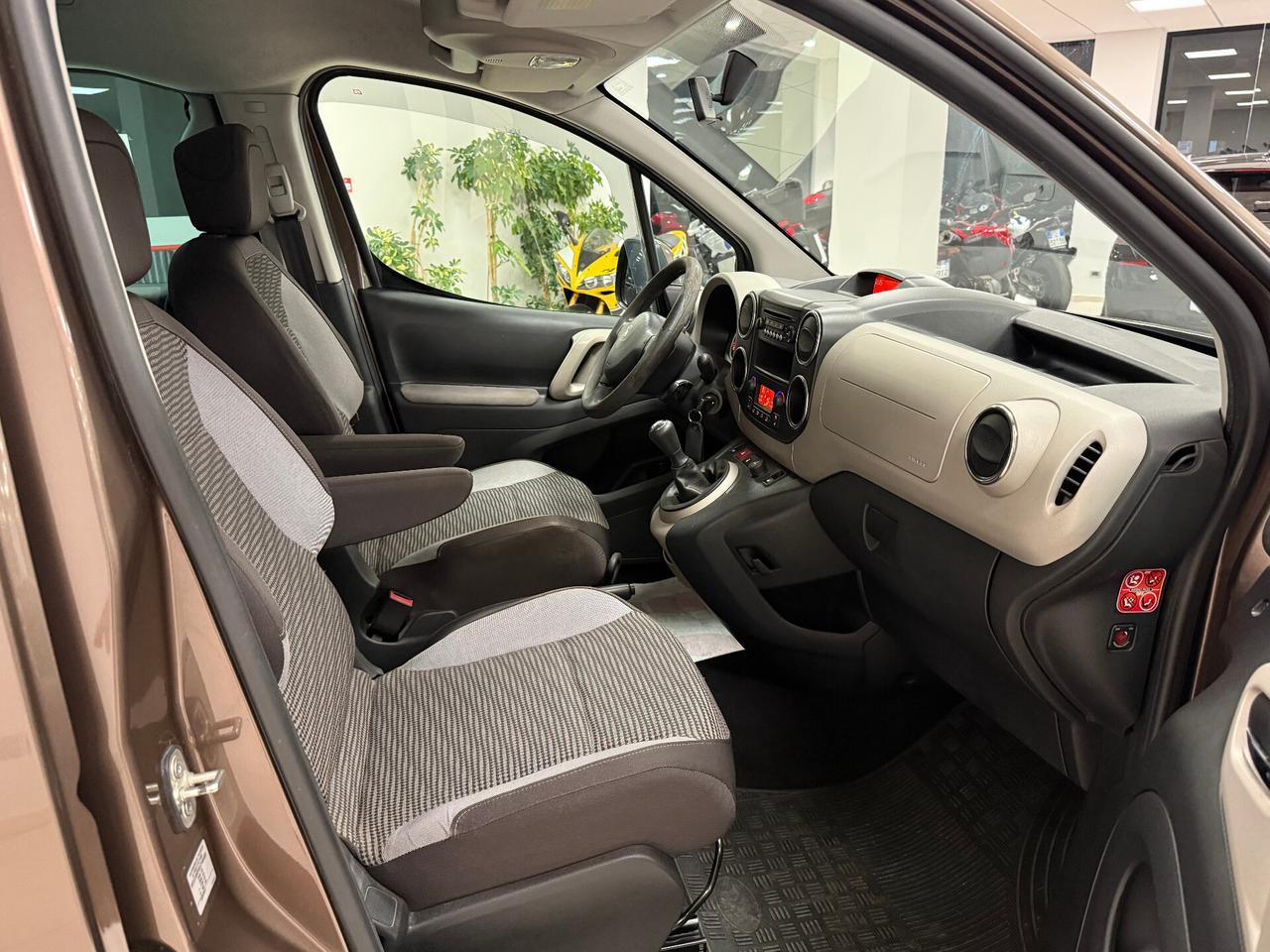 Peugeot Partner Tepee 1.6 e-HDi 92 CV S&S Outdoor - 2012
