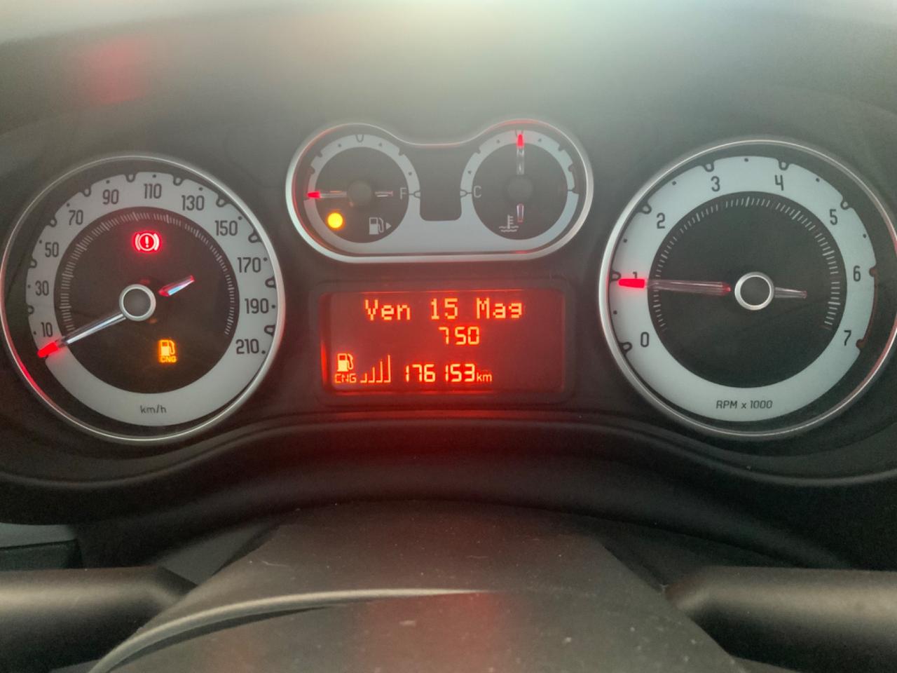 Fiat 500L 0.9 TwinAir Turbo Natural Power Lounge