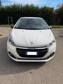 Peugeot 208 1.2 - NEOPATENTATI - 12 MESI DI GARANZIA -