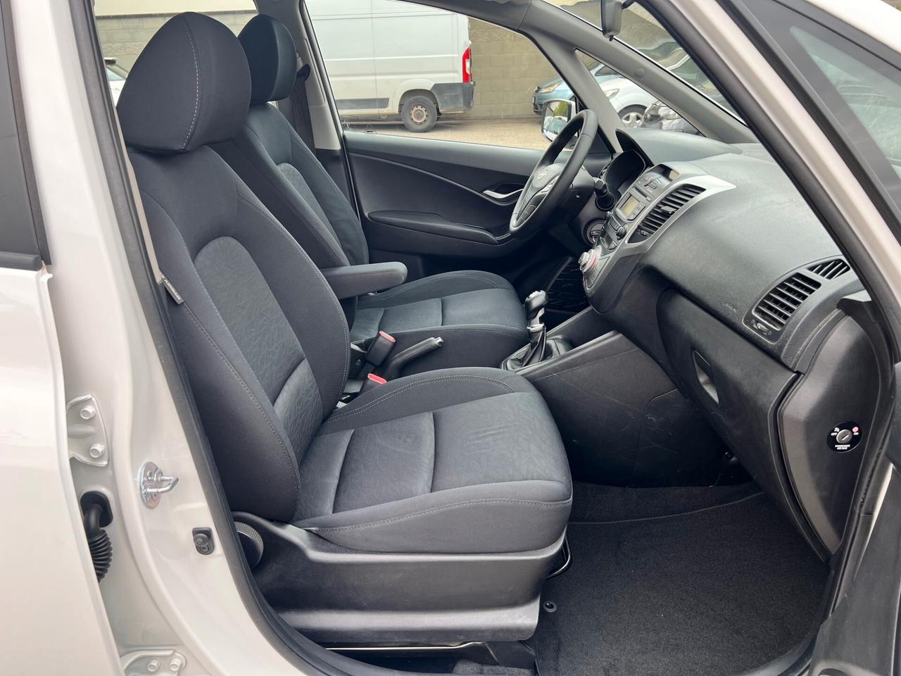 Hyundai iX20 1.6 crdi 115cv COMFORT PDC/TELCLIMA PERFETTA!!