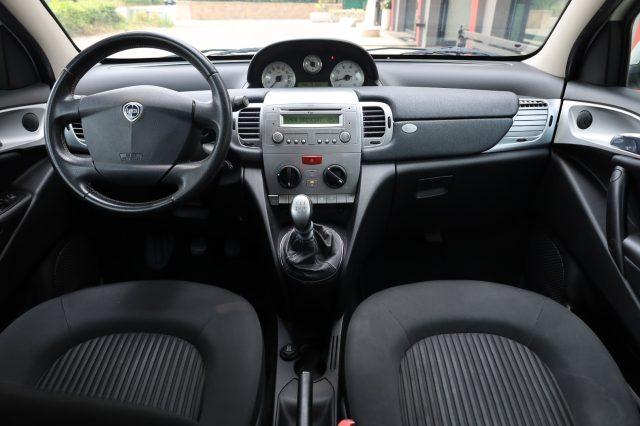 LANCIA Ypsilon 1.2i 69CV 5Porte UniProprietario per NEOPATENTATI