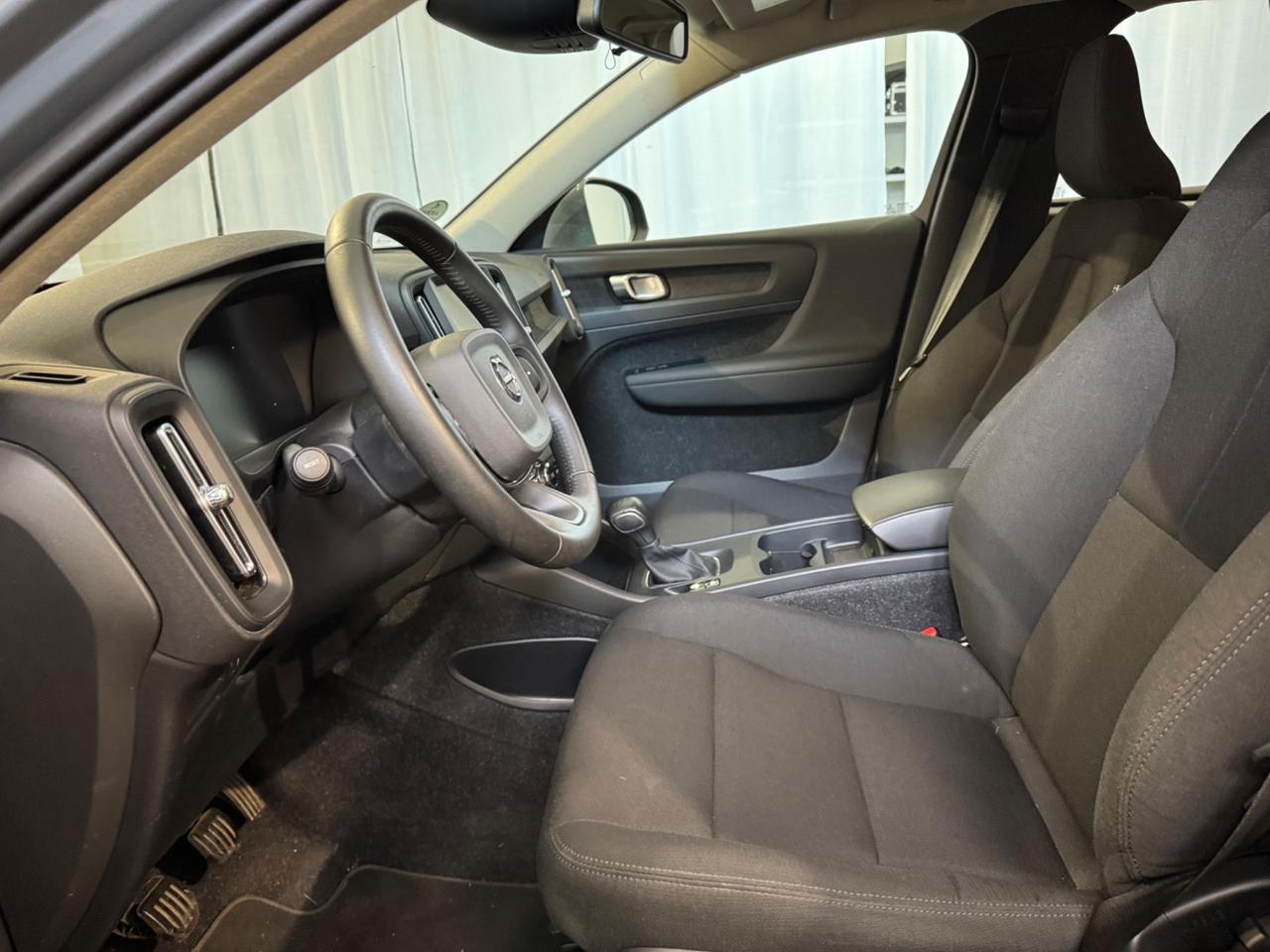 Volvo XC40 D3 Momentum Core