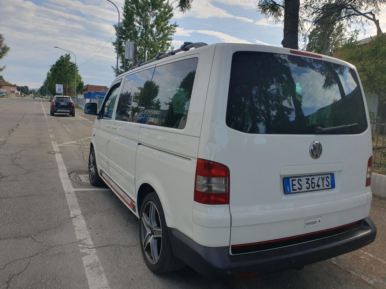 Volkswagen Transporter 2.5 TDI/174CV 4m. multivan